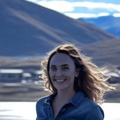 chat with ai character: Kara