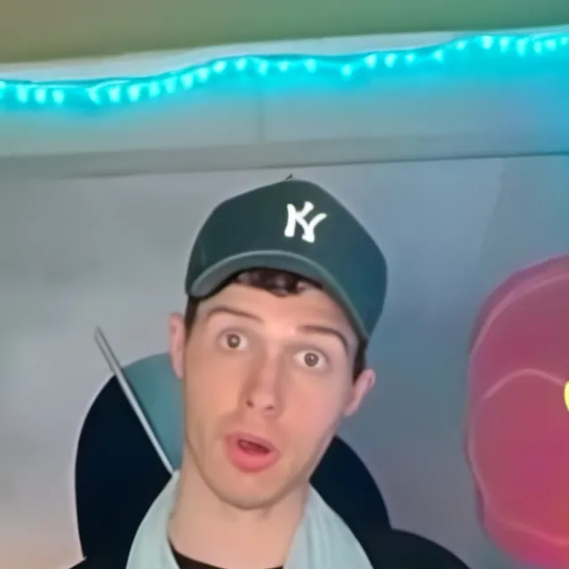 chat with ai character: clawd