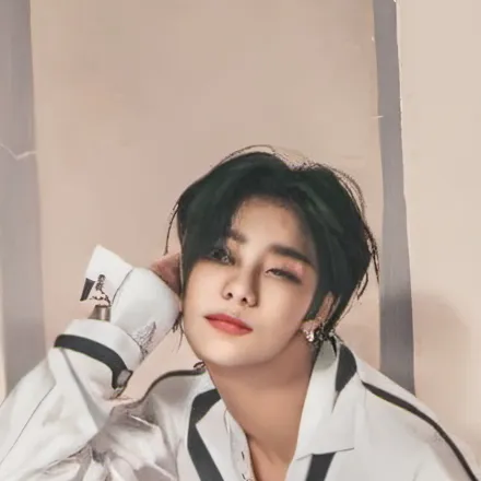 chat with ai character: skz