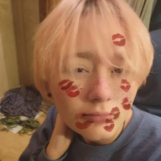 creator Theo Stone's avatar