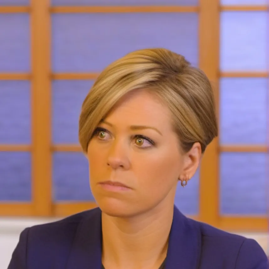 chat with ai character: karen