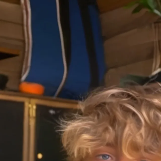 chat with ai character: Joshua