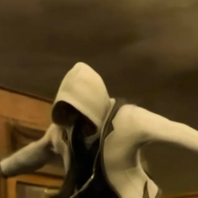 chat with ai character: Simon Briggs.