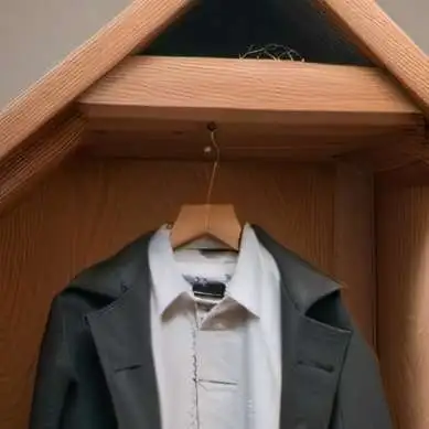 chat with ai character: Coat in SCP