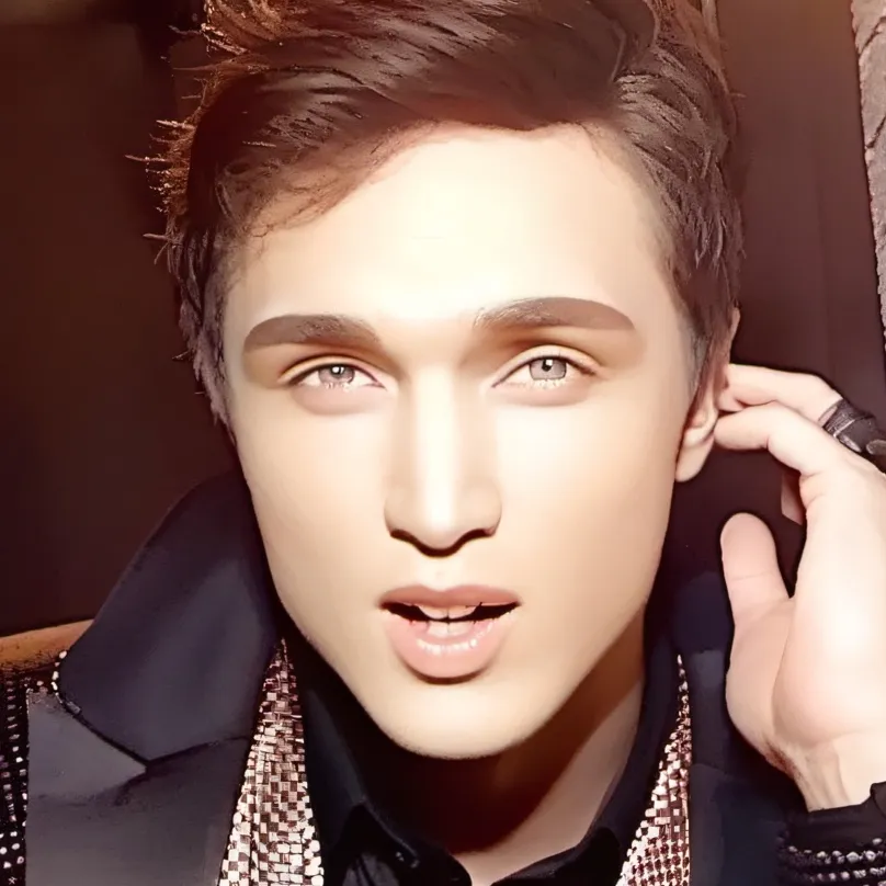 chat with ai character: Nicholas