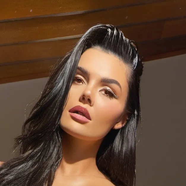 chat with ai character: Mistress Kay