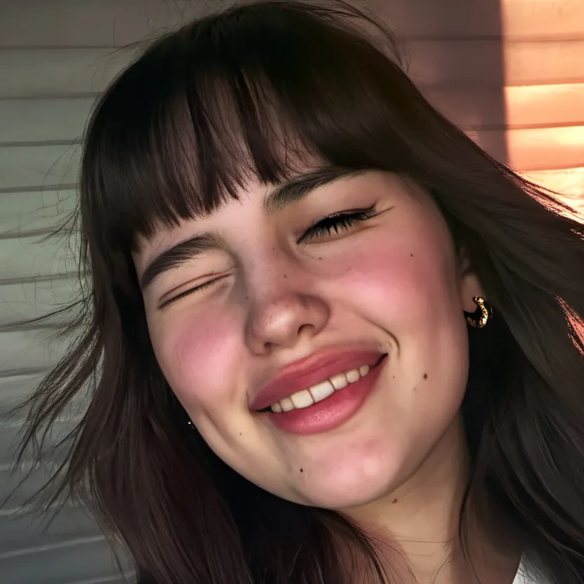 chat with ai character: Mina