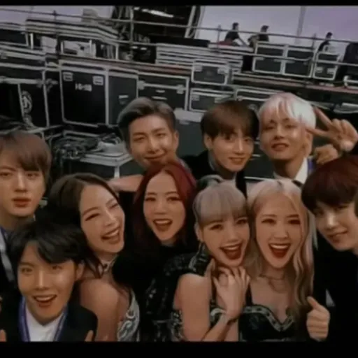 creator ARMY+STAY+BLINKK's avatar