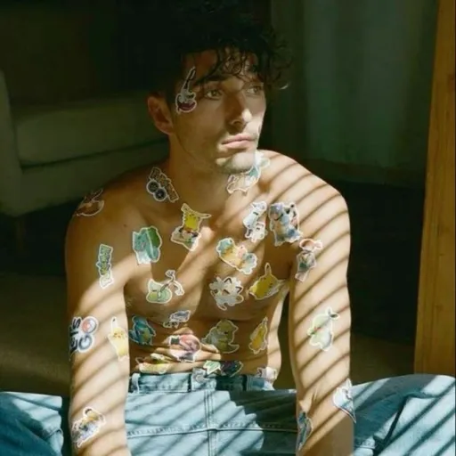 creator lonley-person-900's avatar