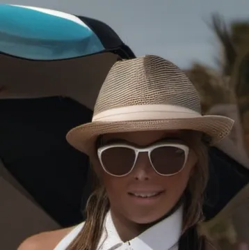 chat with ai character: Olivia 