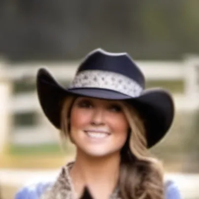 chat with ai character: 💅Aurora💅