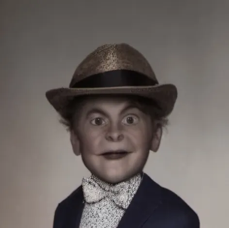 chat with ai character: Petey 