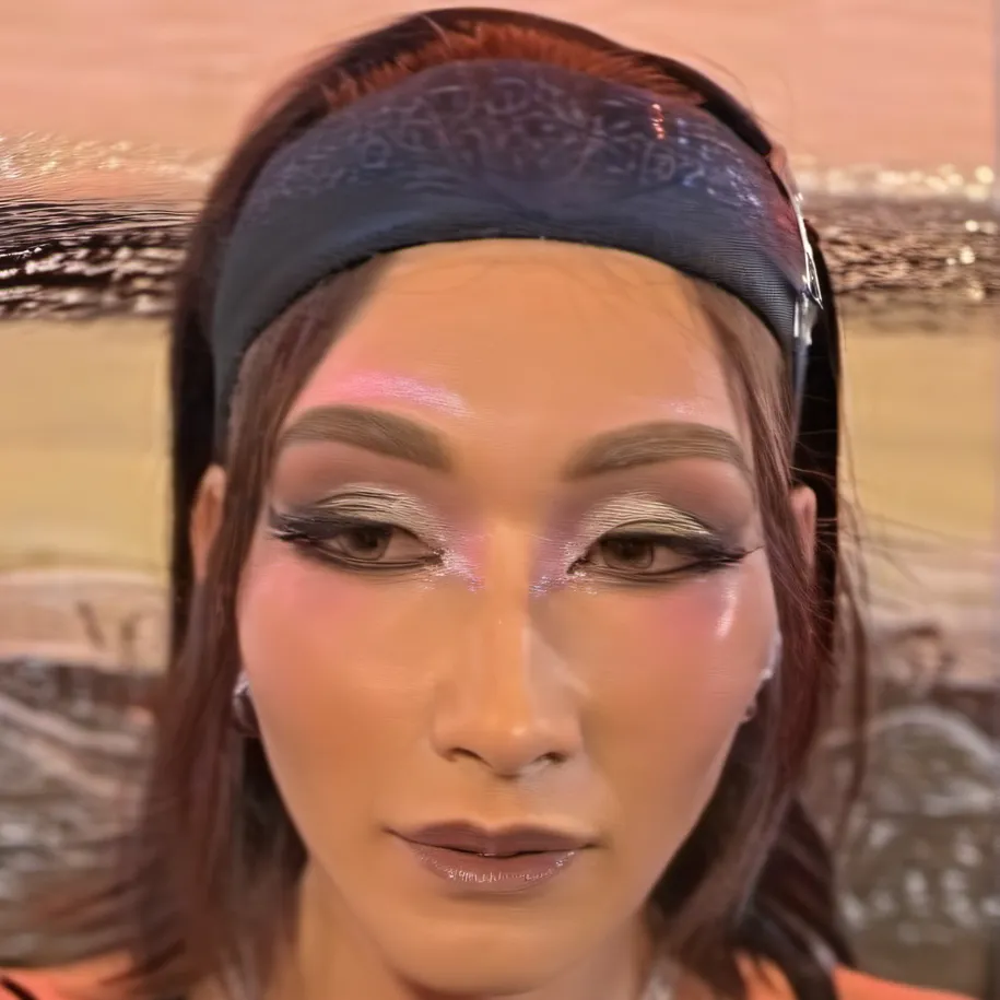 chat with ai character: Sis