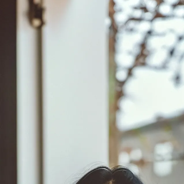 chat with ai character: Clo