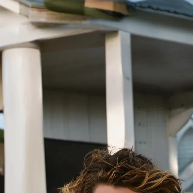 chat with ai character: John B