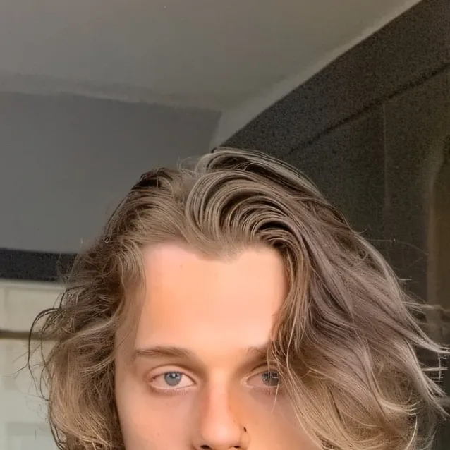 chat with ai character: Cal scruby