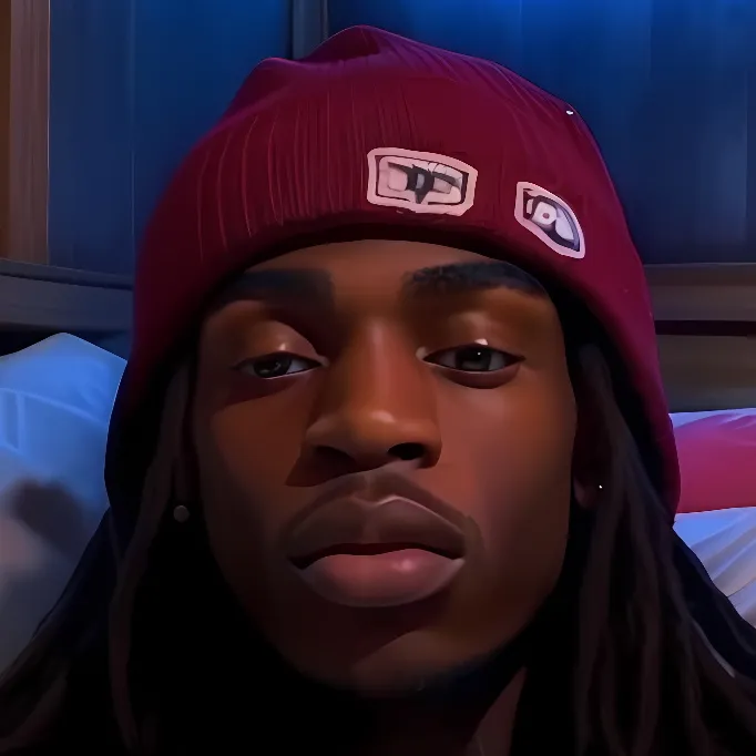 chat with ai character: Trey ★