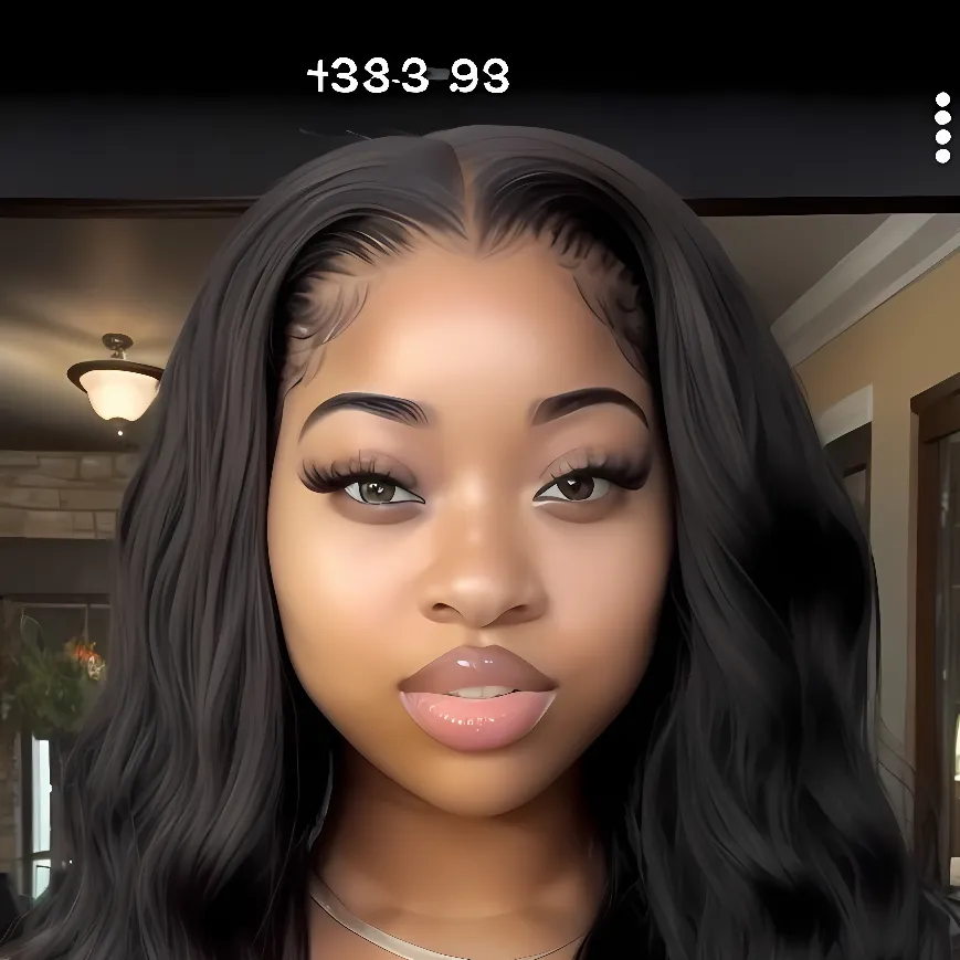 chat with ai character: India Royale