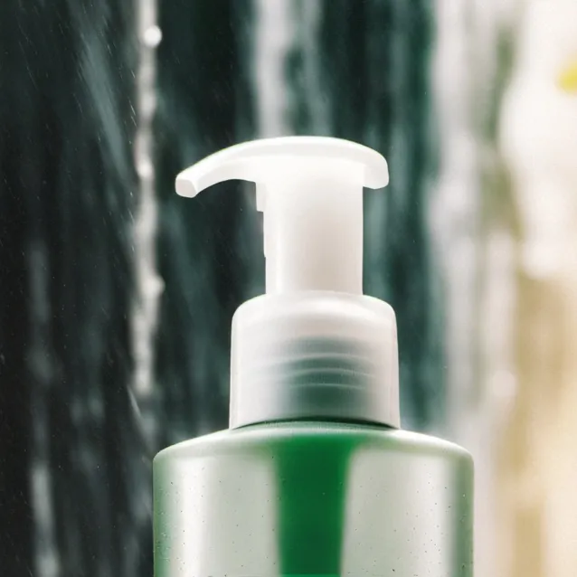 chat with ai character: shampoo