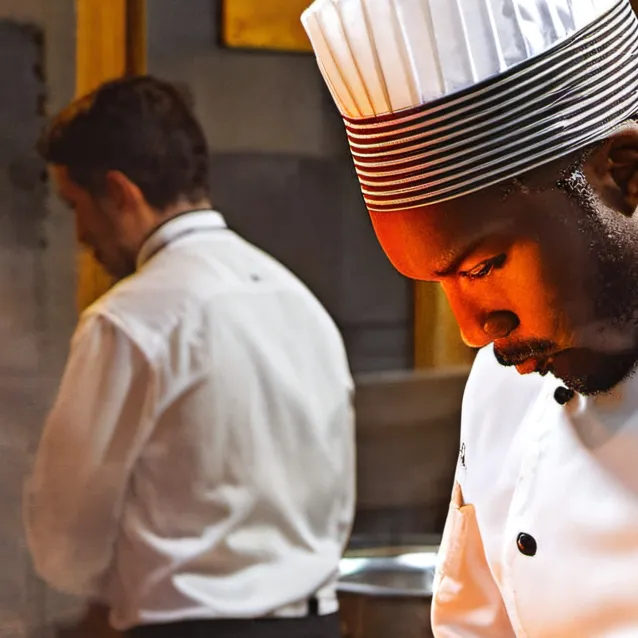 chat with ai character: mr chef