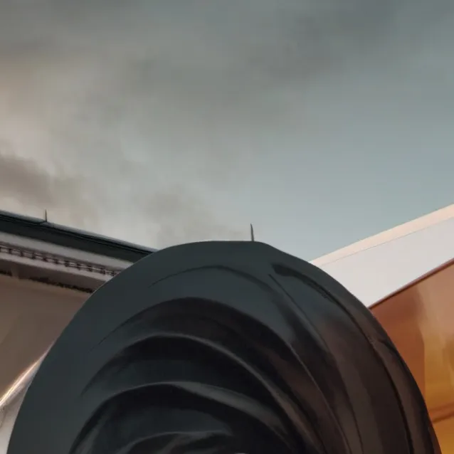 chat with ai character: siri