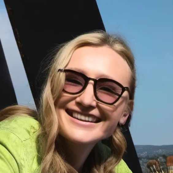 chat with ai character: Emmalane 