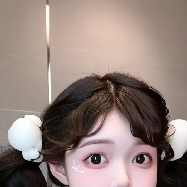 chat with ai character: Barbin