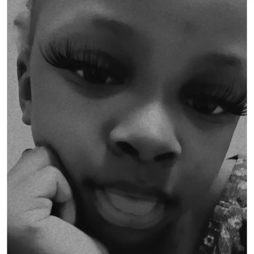 creator irena2lit's avatar