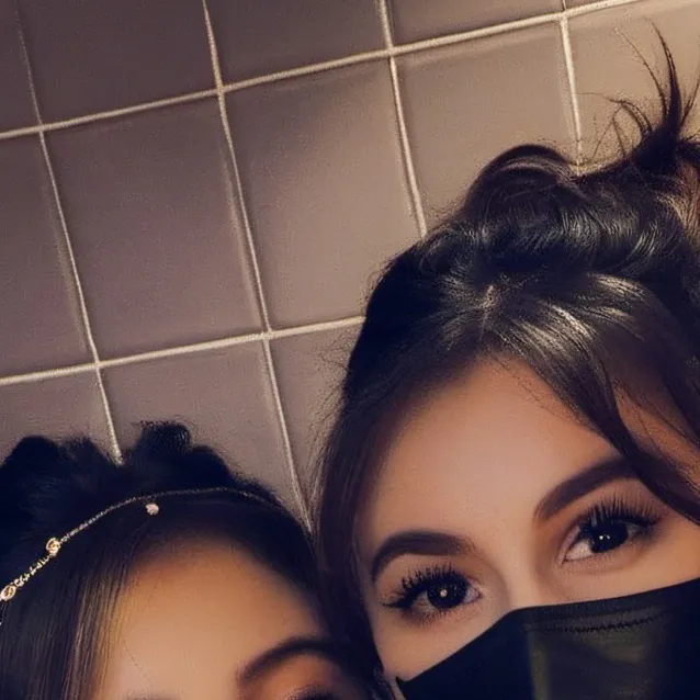 chat with ai character: Mia and mayla