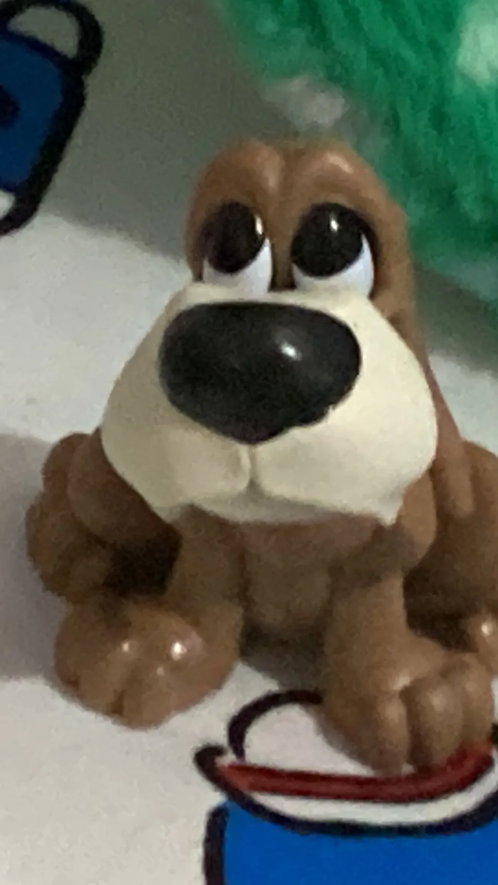 ai character: Hi background