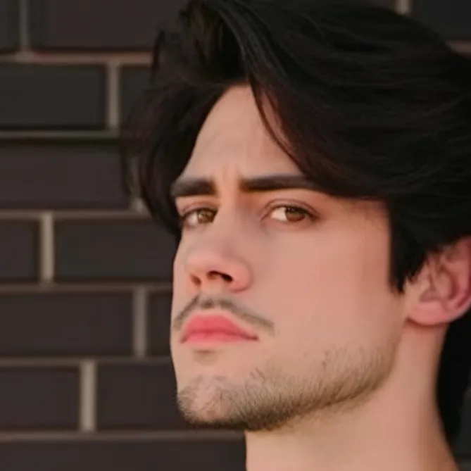 chat with ai character: Nick Elist 