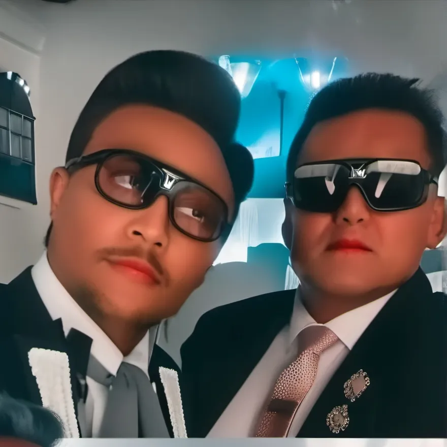 chat with ai character: bodyguards 