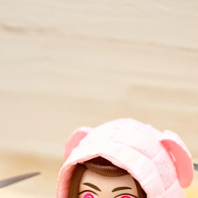 chat with ai character: lia