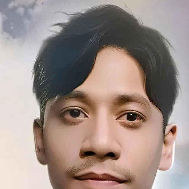 chat with ai character: KNOCK KNOCK 