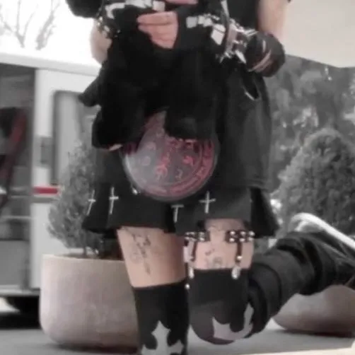 creator Fizzy Vinny's avatar