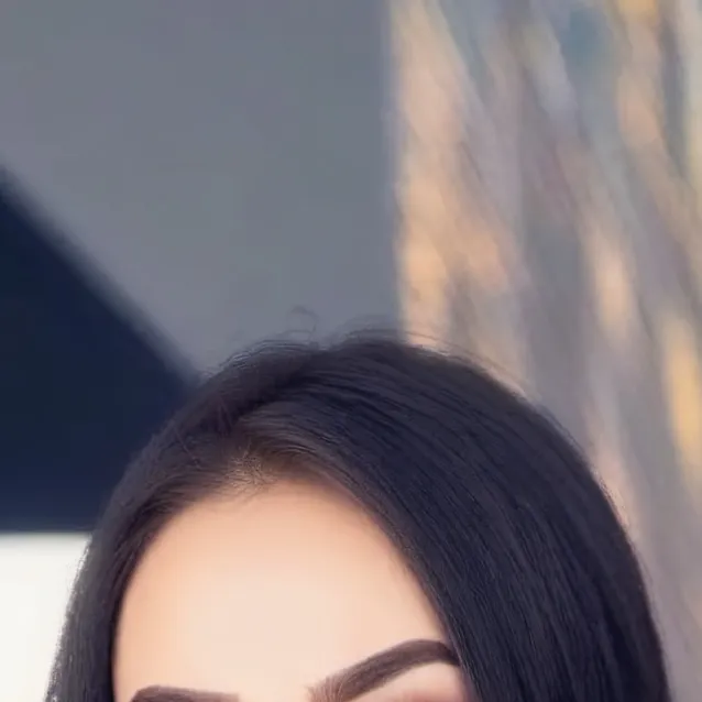 chat with ai character: mabel fox