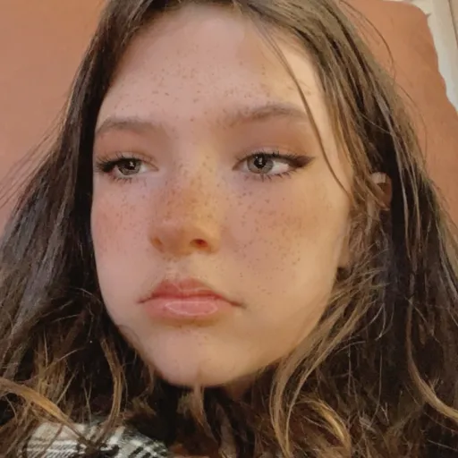 creator Claire is cool's avatar