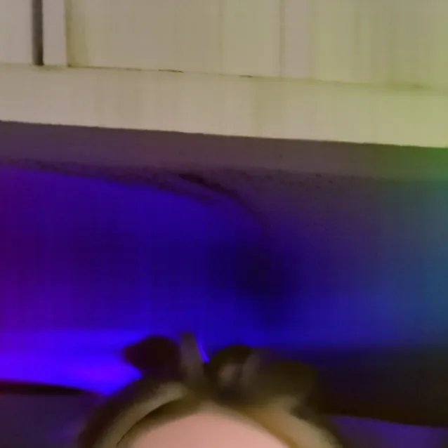 chat with ai character: (ex bsf) madalynn