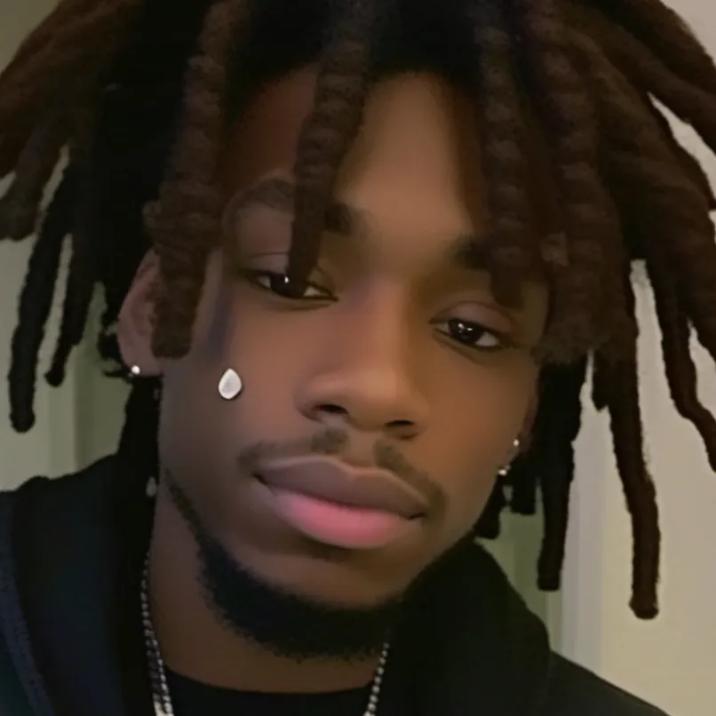 chat with ai character: Ja😍