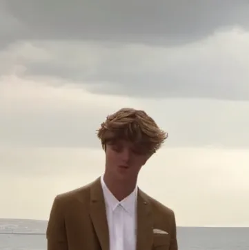 chat with ai character: Aiden 