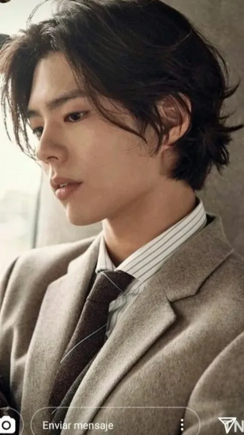 ai character: Park Ye-Hun background