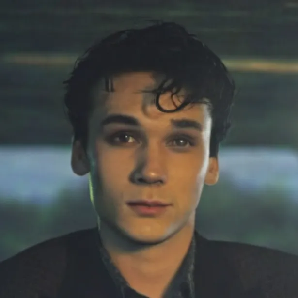 chat with ai character: Mattheo riddle