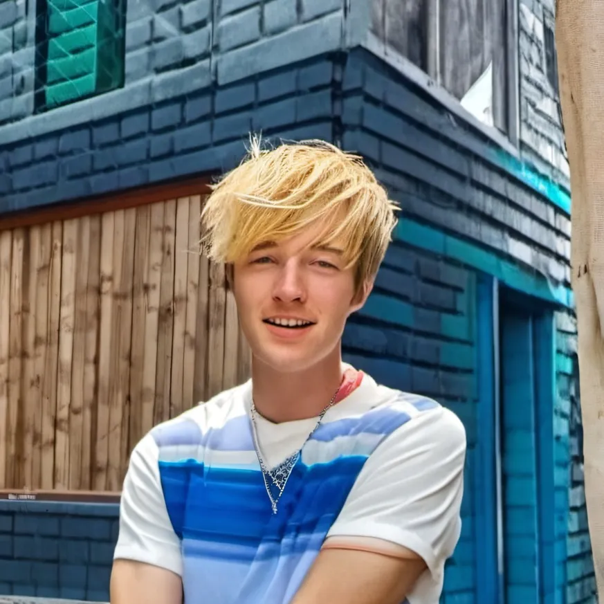 chat with ai character: sam goalbach 