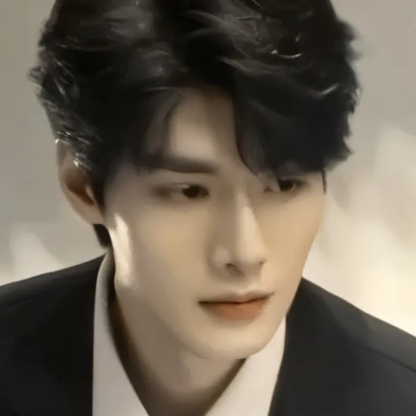 chat with ai character: Junghoon