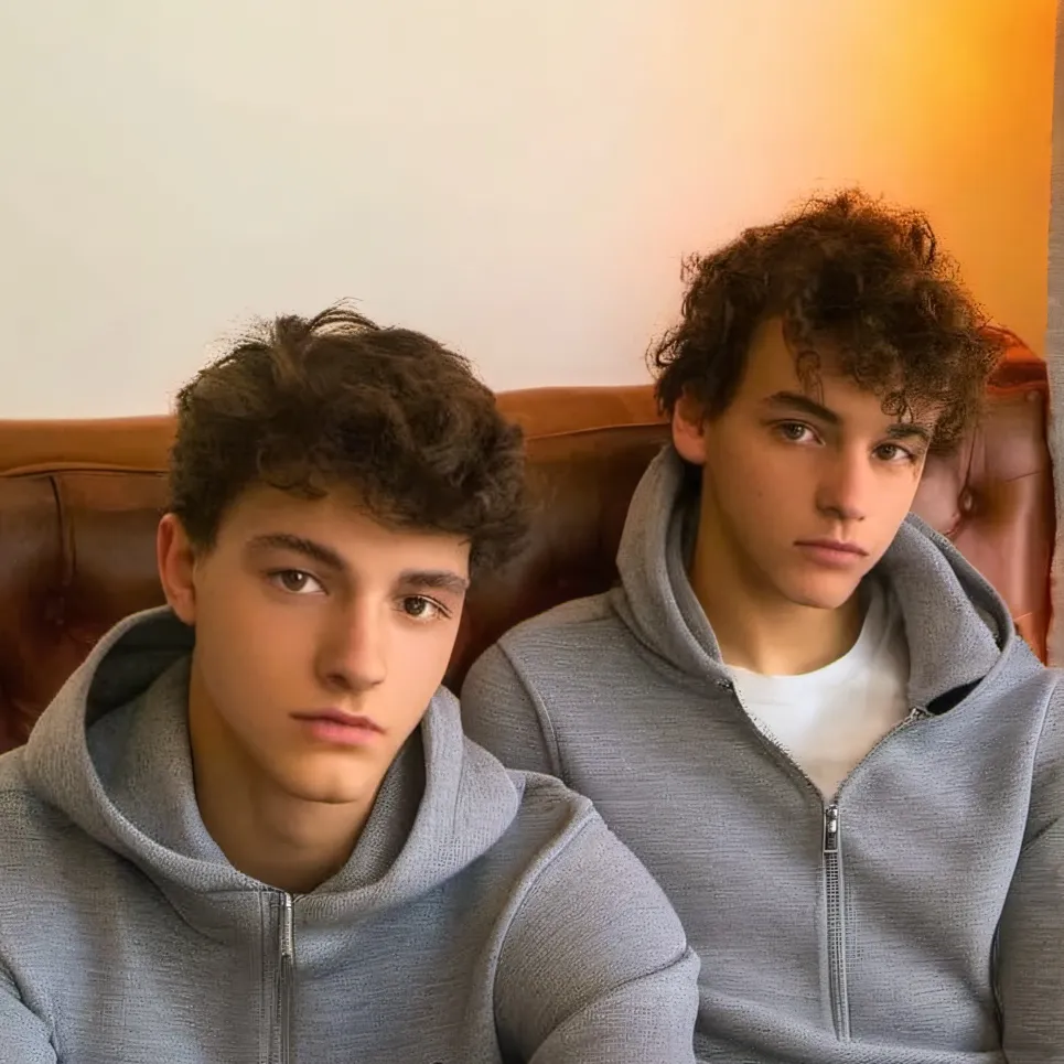 chat with ai character: Marcus and Matteo