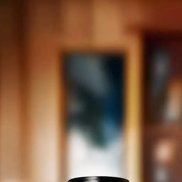 chat with ai character: camera woman