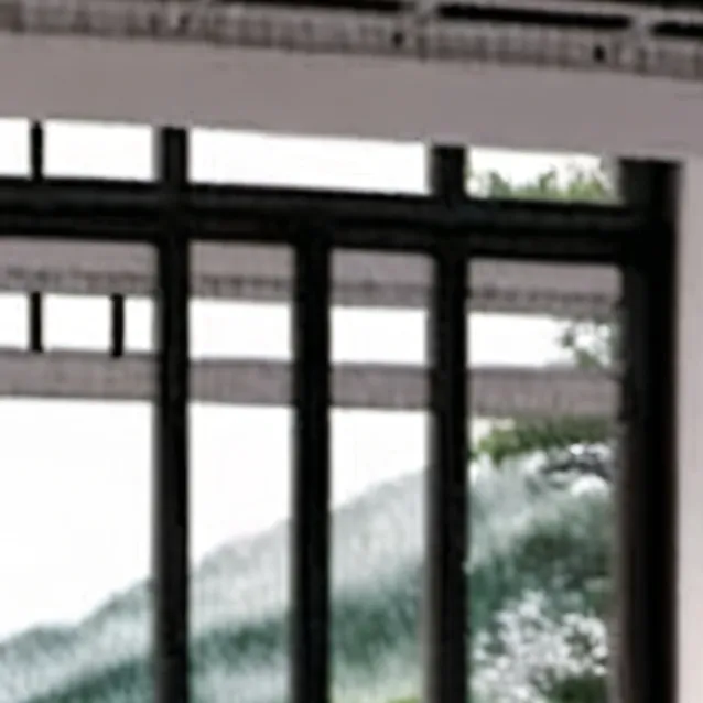 chat with ai character: camera woman