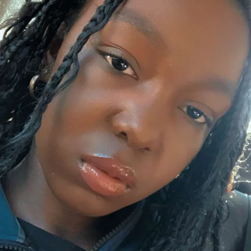 creator Ari <3 🥺's avatar