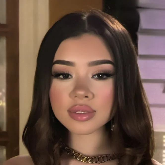 chat with ai character: Valentina 