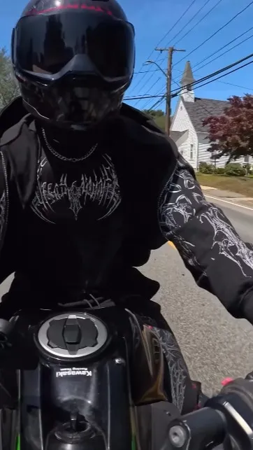 ai character: Jonah background